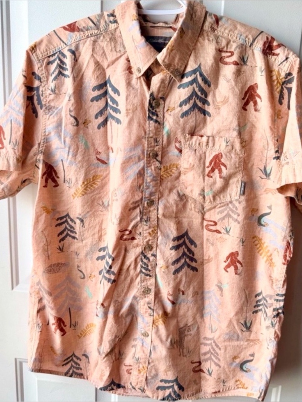 Eddie Bauer Bigfoot Sasquatch Forest Shirt Mens L Camping Outdoor Button Up